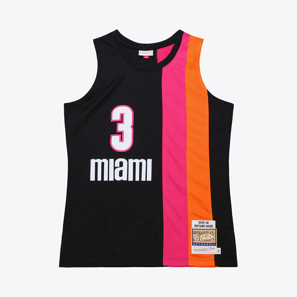 Blackjersey M.Heat #3 Dwyane Wade Mitchell & Ness Black 2005-06 Hardwood Classics Authentic Jerseys